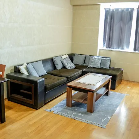Daire Modern In Center *